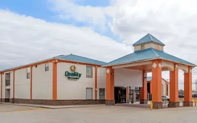 Photo 2 - Quality Inn & Suites Decatur - Priceville I-65