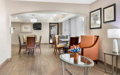Photo 5 - Quality Inn & Suites Decatur - Priceville I-65