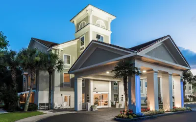 Photo 2 - Holiday Inn Express Fairhope by IHG