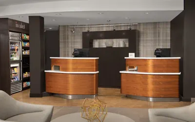 Photo 4 - Courtyard by Marriott Dothan