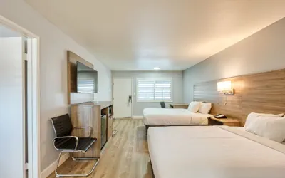 Photo 5 - Vagabond Inn San Luis Obispo