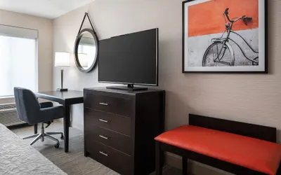 Photo 4 - Hampton Inn Loveland