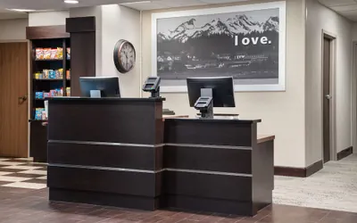 Photo 2 - Hampton Inn Loveland