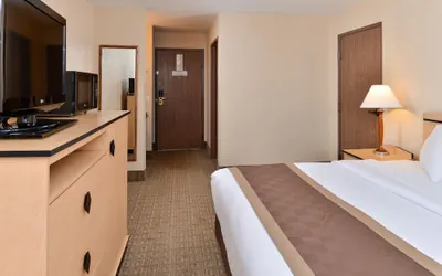 Photo 4 - SYLO Hotel Denver Airport, a Ramada by Wyndham