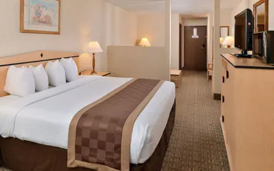 Photo 5 - SYLO Hotel Denver Airport, a Ramada by Wyndham