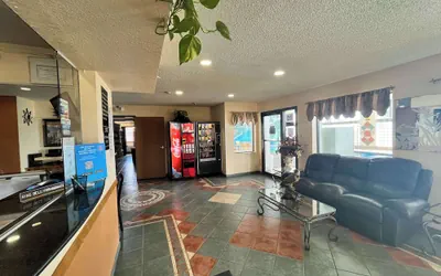 Photo 3 - Motel 6 Deming, NM