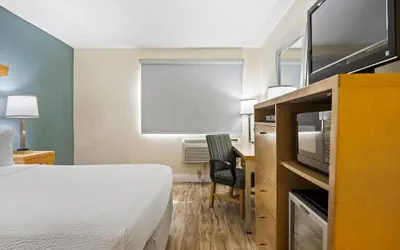 Photo 5 - Days Inn by Wyndham Woodland