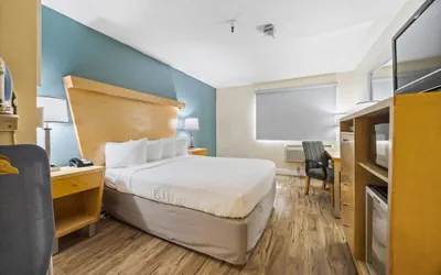 Photo 2 - Days Inn by Wyndham Woodland
