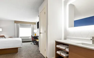 Photo 2 - Comfort Inn & Suites O'Fallon - St. Louis Area