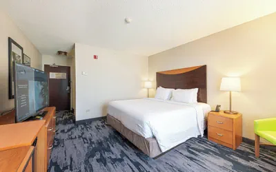 Photo 5 - Fairfield Inn & Suites by Marriott Chicago Naperville