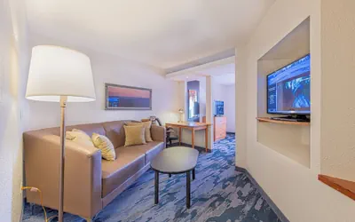 Photo 4 - Fairfield Inn & Suites by Marriott Chicago Naperville