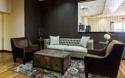 Photo 2 - Quality Inn & Suites Moline - Quad Cities
