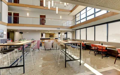 Photo 5 - Drury Inn & Suites Marion