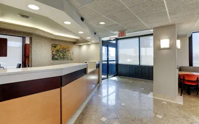 Photo 2 - Drury Inn & Suites Marion