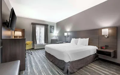 Photo 5 - Best Western Heartland Inn