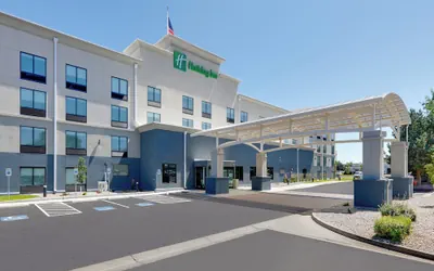 Photo 2 - Holiday Inn Twin Falls by IHG