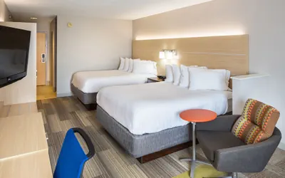 Photo 5 - Holiday Inn Express Cedar Rapids (Collins Rd) by IHG
