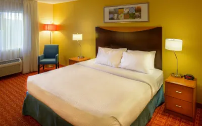 Photo 5 - Fairfield Inn by Marriott Joplin