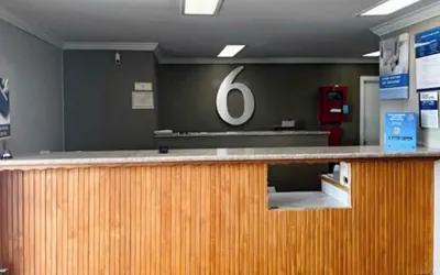 Photo 3 - Studio 6 Suites Opelousas, LA