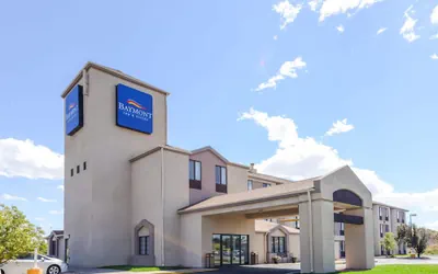 Photo 2 - Baymont by Wyndham Pueblo