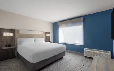Photo 2 - Holiday Inn Express Tifton by IHG
