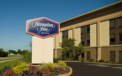 Photo 2 - Hampton Inn St. Louis/Chesterfield
