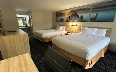 Photo 3 - Days Inn & Suites by Wyndham Stockbridge South Atlanta