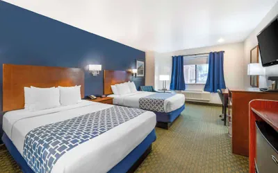Photo 2 - Best Western Parker Inn