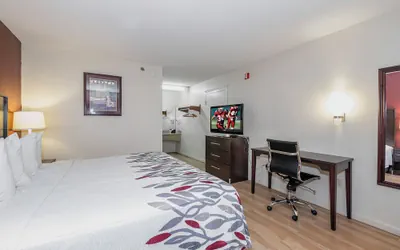 Photo 5 - Red Roof Inn & Suites Rome