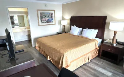 Photo 5 - Relax Inn Perry