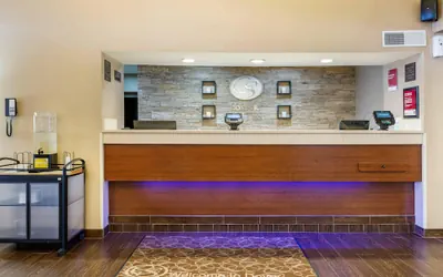 Photo 4 - Comfort Suites Dover University Area