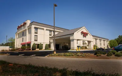 Photo 2 - Hampton Inn Atlanta - Newnan