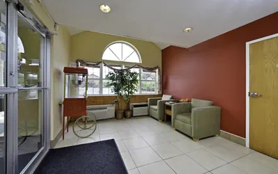Photo 4 - Americas Best Value Inn East Syracuse