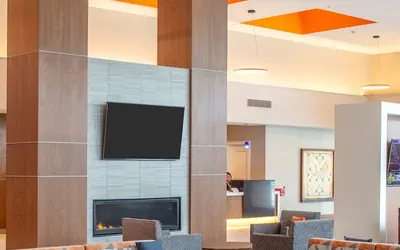 Photo 4 - Collegian Hotel & Suites, Trademark Collection by Wyndham