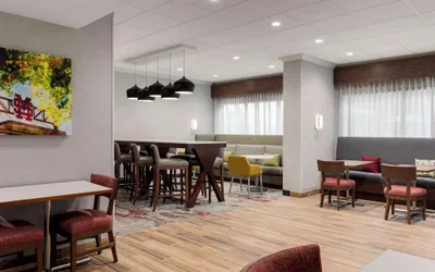Photo 4 - Hampton Inn Starkville Mississippi State University