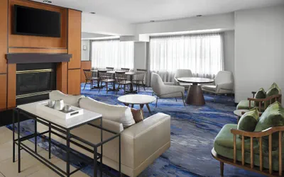 Photo 2 - Fairfield Inn & Suites by Marriott Denver Airport