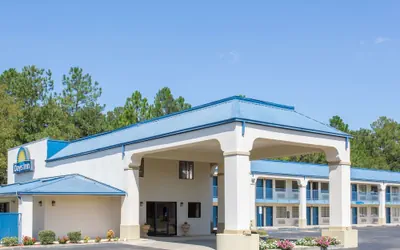 Photo 2 - Days Inn by Wyndham Picayune