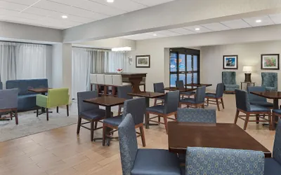 Photo 3 - Hampton Inn Lagrange near Callaway Gardens