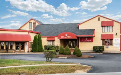 Photo 2 - Ramada by Wyndham Groton/Mystic