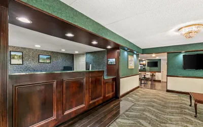 Photo 5 - Econo Lodge Helen