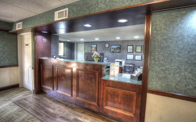 Photo 2 - Econo Lodge Helen