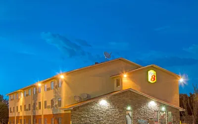 Photo 2 - Super 8 by Wyndham Las Cruces University Area