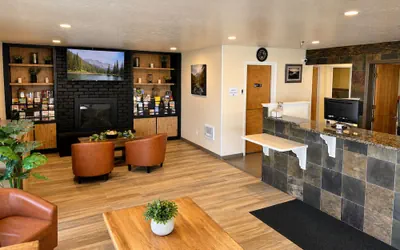 Photo 2 - Seabird Lodge