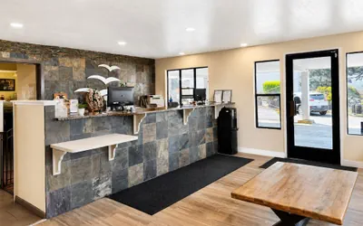 Photo 5 - Seabird Lodge