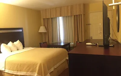 Photo 5 - Days Inn by Wyndham Globe