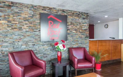 Photo 4 - Red Roof Inn Palmdale - Lancaster