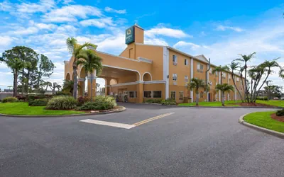 Photo 2 - Quality Inn - Near Serenoa Golf Club