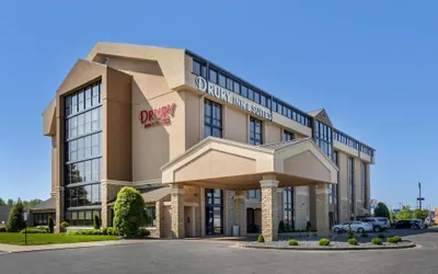 Photo 2 - Drury Inn & Suites Paducah