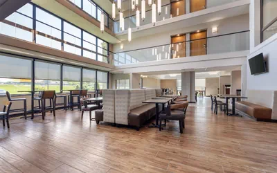 Photo 5 - Drury Inn & Suites Paducah