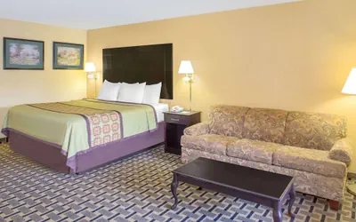 Photo 5 - Days Inn by Wyndham Andalusia